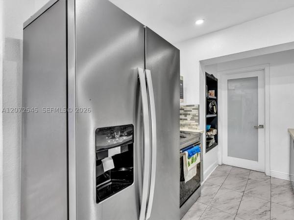 Lake Lucerne, 2001 NW 206th St, Miami Gardens, Florida 33056, image 3