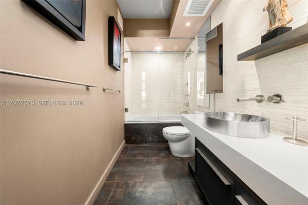 The Cosmopolitan Residences On South Beach, 110 Washington Ave #1709, Miami Beach, Florida 33139, image 1