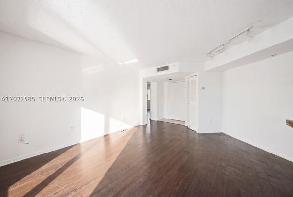 Paragon Plantation, 771 N Pine Island Rd #205, Plantation, Florida 33324, image 3