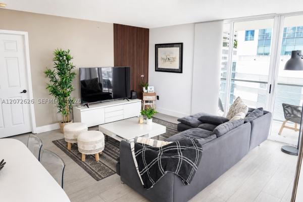 The Mark On Brickell, 1155 Brickell Bay Dr #902, Miami, Florida 33131, image 2
