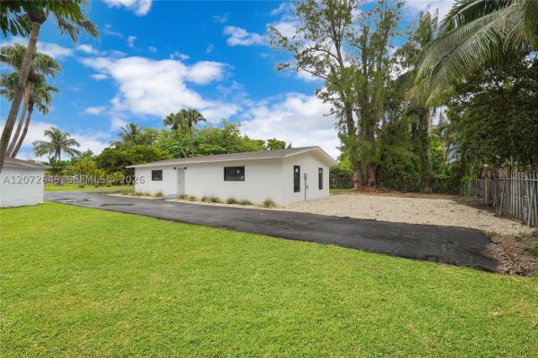 11901 SW 45th St, Unincorporated Dade County, Florida 33175, image 2