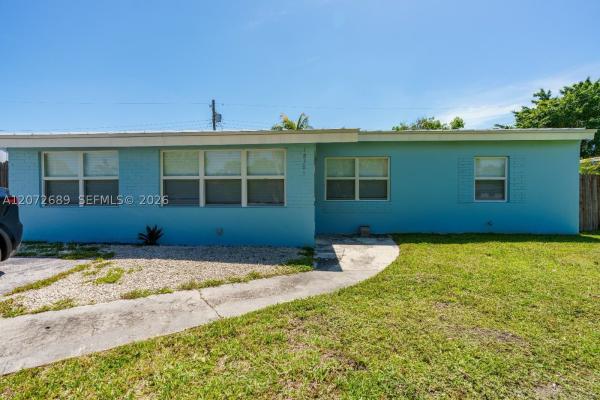 Sun Ray Homes Greynolds, 18381 NE 21st Pl, North Miami Beach, Florida 33179, image 1