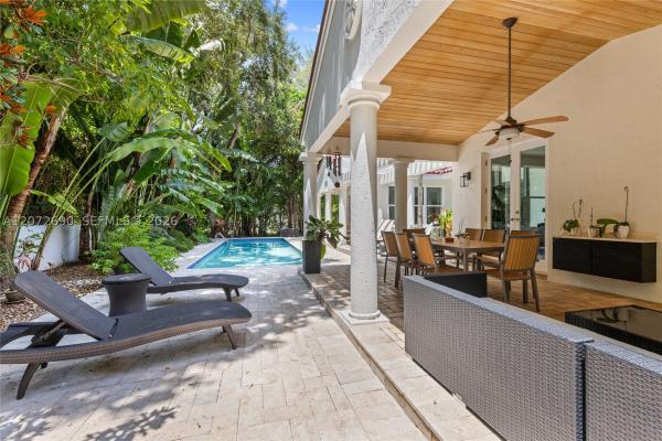 11050 Girasol Ave, Coral Gables, Florida 33156, image 1