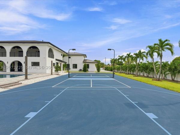 10201 SW 64th St, Unincorporated Dade County, Florida 33173, image 2