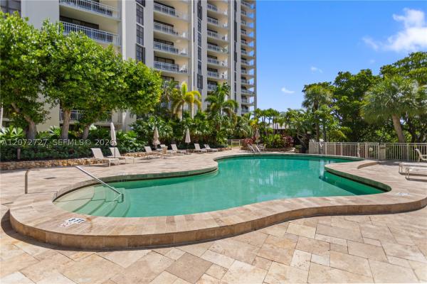 1000 Quayside Ter #TS-05, Unincorporated Dade County, Florida 33138, image 2