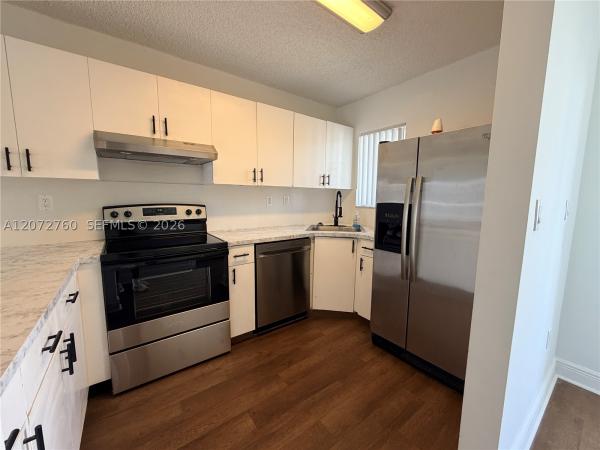 Terrazas Del Sol, 2710 W 76th St #206, Hialeah, Florida 33016, image 2