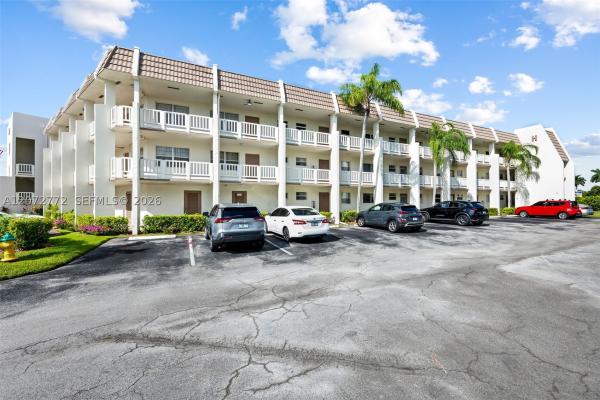 Royal Park Gardens 3, 6890 Royal Palm Blvd #211H, Margate, Florida 33063, image 3