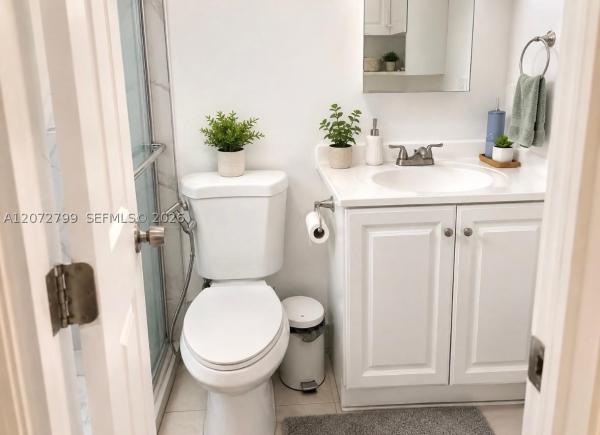 Hollywood Hills, 4118 N Circle Dr, Hollywood, Florida 33021, image 2