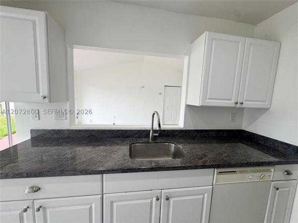 11002 SW 122nd Pl, Unincorporated Dade County, Florida 33186, image 3