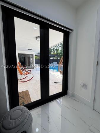Miami Lakes Residential, 6901 S Miami Lakeway S, Miami Lakes, Florida 33014, image 2