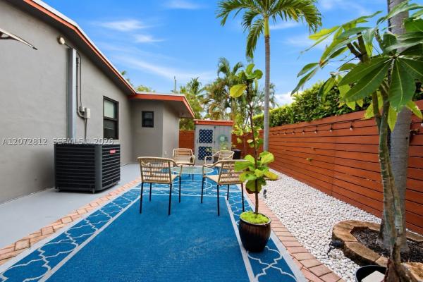 Highland Estates, 2616 NE 6th Ave, Wilton Manors, Florida 33334, image 1