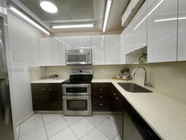Plantation Place, 6700 Cypress Rd #111, Plantation, Florida 33317, image 3