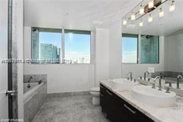 Vizcayne North, 244 Biscayne Blvd #1102, Miami, Florida 33132, image 2