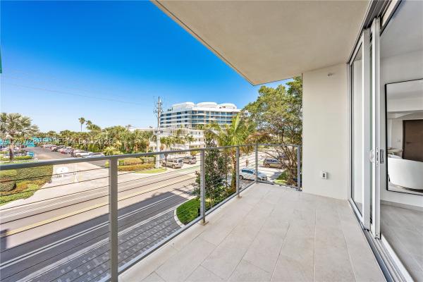 Bay Harbor Islands Residential, 10281 W Bay Harbor Dr #201, Bay Harbor Islands, Florida 33154, image 1