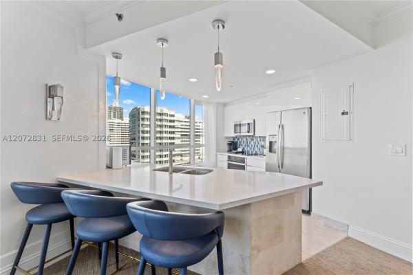 Tresor Tower, 4401 Collins Ave #915, Miami Beach, Florida 33140, image 2