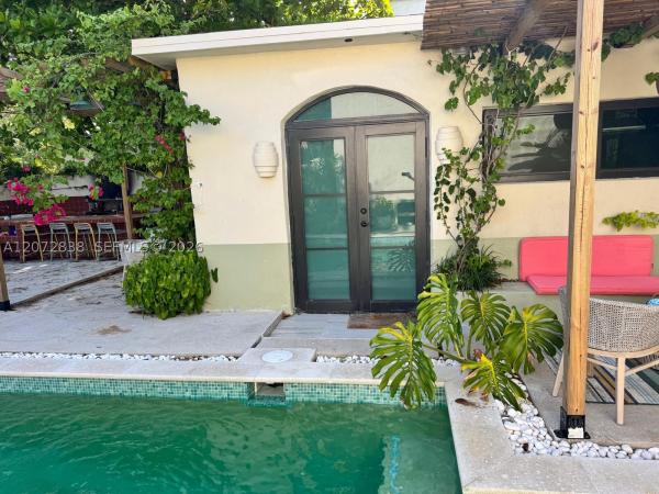 Shadowlawn, 23 NE 46th St, Miami, Florida 33137, image 2