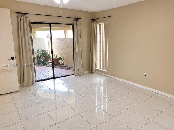 8810 SW 123rd Ct #M110, Unincorporated Dade County, Florida 33186, image 1