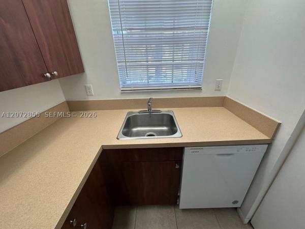 Centergate, 2003 SE 27th Dr #102-A, Homestead, Florida 33035, image 1