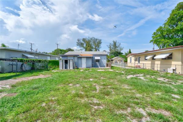 Hallandale Park, 126 SE 4th St, Hallandale Beach, Florida 33009, image 1