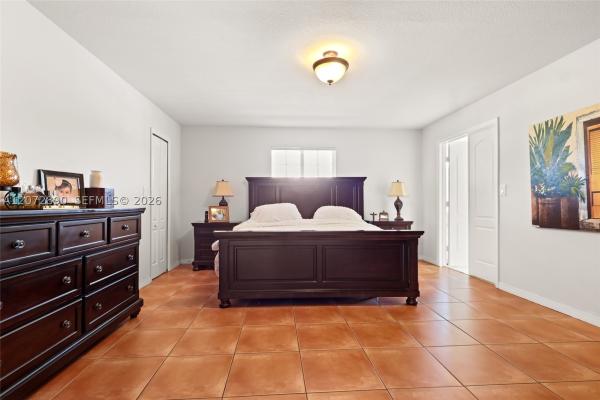 15867 SW 44th St, Unincorporated Dade County, Florida 33185, image 1