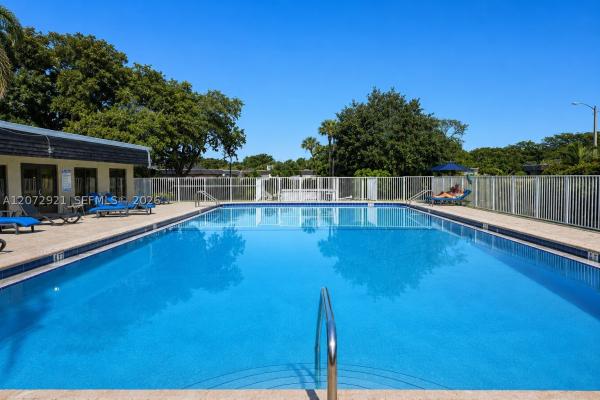 The Woodlands, 5700 White Hickory Cir, Tamarac, Florida 33319, image 3