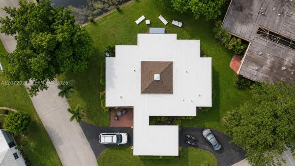 The Woodlands, 5700 White Hickory Cir, Tamarac, Florida 33319, image 2