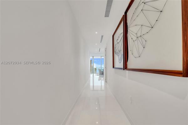 300 Biscayne Boulevard Way #2902E, Miami, Florida 33131, image 3