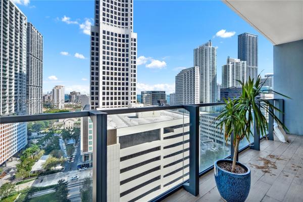 Reach Brickell City Centre, 68 SE 6th St #1207, Miami, Florida 33131, image 3