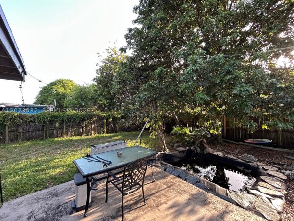 Fairmont, 571 SW 29th Ter, Fort Lauderdale, Florida 33312, image 2