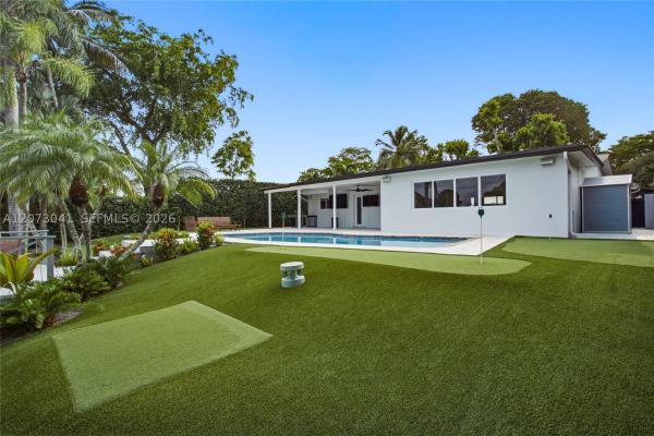 Pembroke Lakes, 1721 NW 114th Ave, Pembroke Pines, Florida 33026, image 1