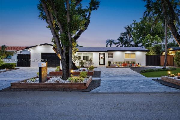 Pembroke Lakes, 1721 NW 114th Ave, Pembroke Pines, Florida 33026, image 3