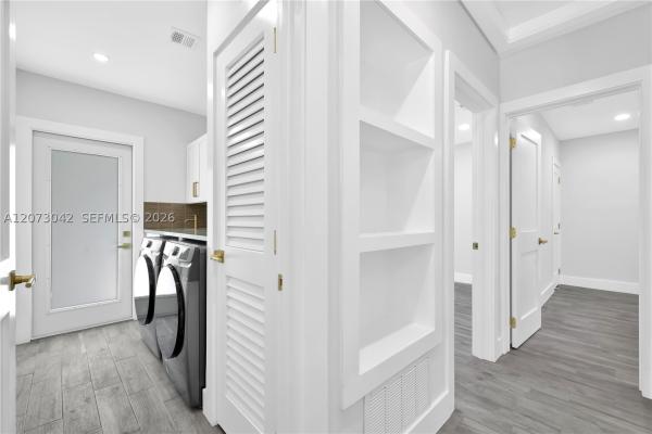 Fulford By The Sea, 1566 NE 174th St, North Miami Beach, Florida 33162, image 2