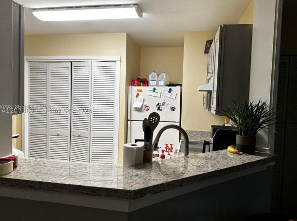 Summer Lake At Three Lakes, 3433 NW 44th St #105, Oakland Park, Florida 33309, image 2
