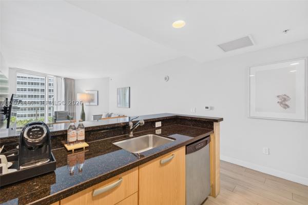 The Q Club Resort & Residences, 505 N Fort Lauderdale Beach Blvd #1213, Fort Lauderdale, Florida 33304, image 1