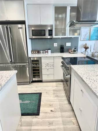 Charter Club, 600 NE 36th St #705, Miami, Florida 33137, image 2