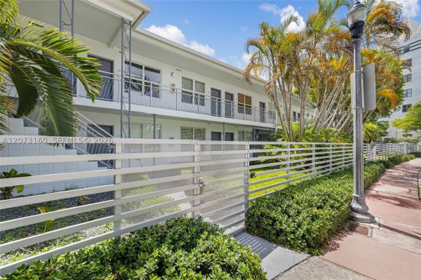 Helen Mar, 2445 Lake Pancoast Dr #4, Miami Beach, Florida 33140, image 3