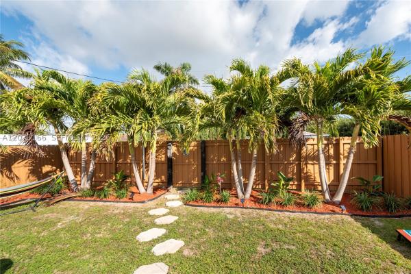 1625 Fletcher St #1-2, Hollywood, Florida 33020, image 2