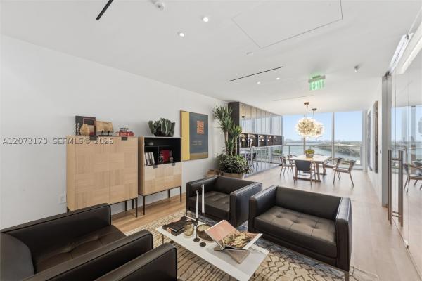 1400 Biscayne #202, Miami, Florida 33132, image 2