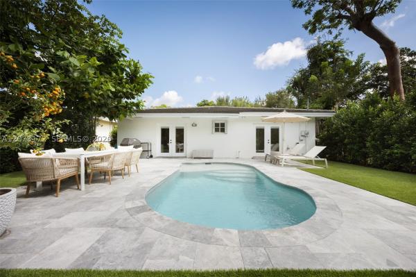 Riviera, 406 Miller Rd, Coral Gables, Florida 33146, image 2