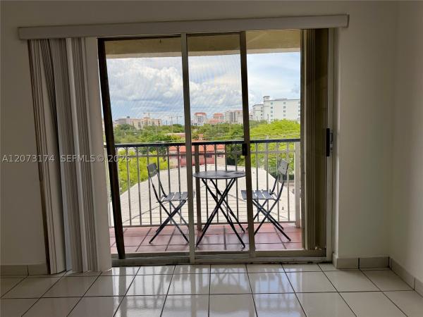 Majorca Plaza, 37 Majorca Ave #402, Coral Gables, Florida 33134, image 1