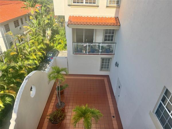Majorca Plaza, 37 Majorca Ave #402, Coral Gables, Florida 33134, image 1