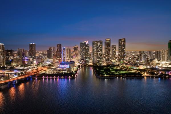 MarinaBlue, 888 Biscayne Blvd #5701, Miami, Florida 33132, image 2