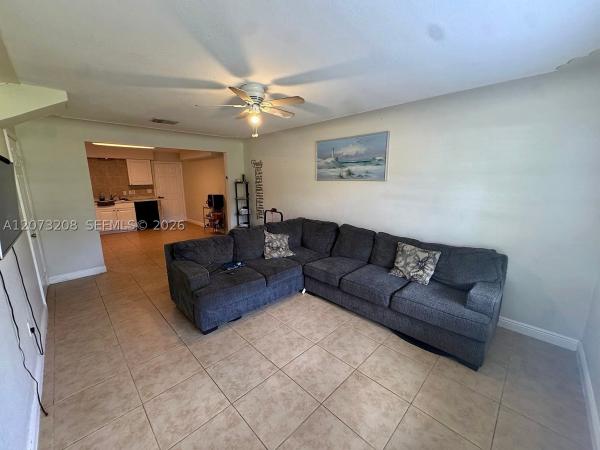 346 Muskegon Ave, Fort Myers, Florida 33905, image 1