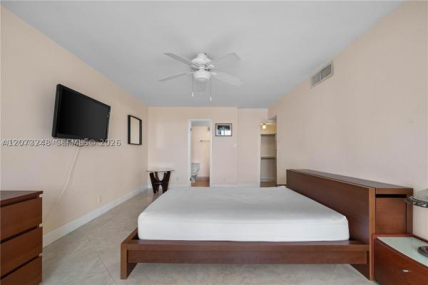 De Soto Park South, 2000 Atlantic Shores Blvd #420, Hallandale Beach, Florida 33009, image 1