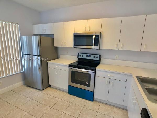 Pelican Pointe, 12218 SW 8th Ct, Pembroke Pines, Florida 33025, image 3