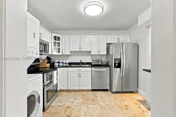 Brickell Place, 1901 Brickell Ave #B1411, Miami, Florida 33129, image 3
