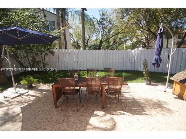 Emerald Isle, 882 Garnet Cir, Weston, Florida 33326, image 2