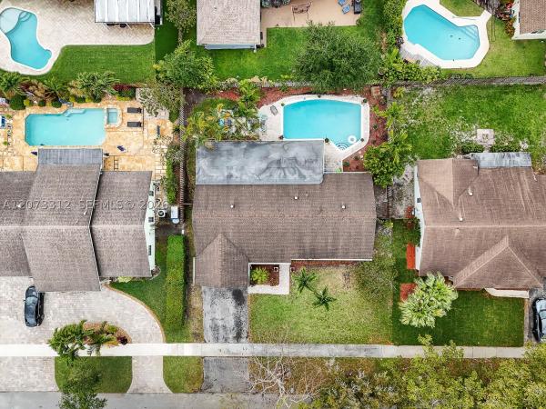 Tanglewood, 5009 SW 104th Ave, Cooper City, Florida 33328, image 2