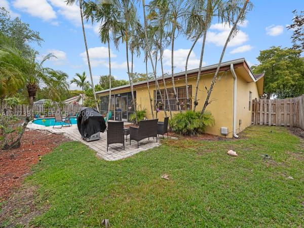 Tanglewood, 5009 SW 104th Ave, Cooper City, Florida 33328, image 3