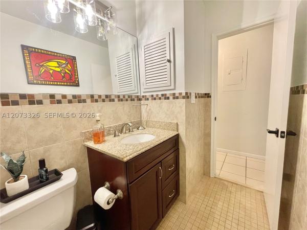 Country Club Grove, 8522 SW 148th Ter, Palmetto Bay, Florida 33158, image 2
